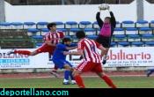Rojas atrapa un bal�n a�reo