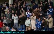 Los afiionados celebrando la parada de Rojas en el penalty