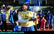 z- Richard recibi el premio al mejor de Diciembre