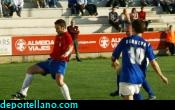 Gallo controla un baln en banda