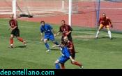 Andrs Ramos ante la defensa Melillense