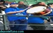 Ese bombo no par� de sonar