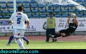 Ruiz Caba evit el gol del Lucena en varias ocasiones