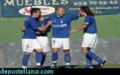 Los jugadores celebran el gol de Gallo