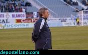 Jos� Carlos ejerci� de entrenador, con Hierro en la grada
