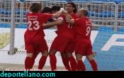 Los jugadores celebran el gol de Tariq 1-0