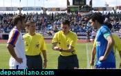 z- Los capitanes y el rbitro durante el sorteo